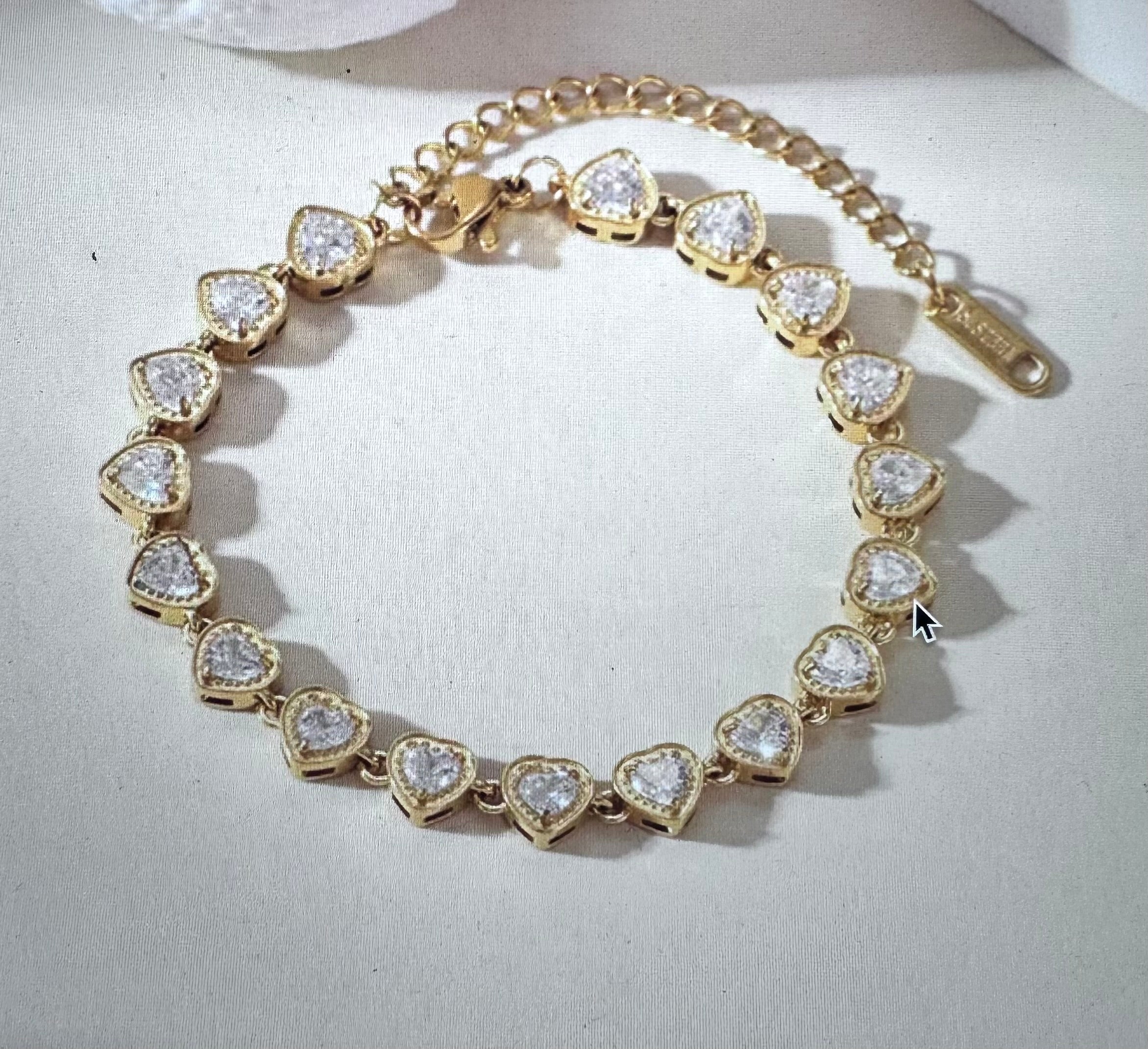 Lover's Armor Bracelet Gold