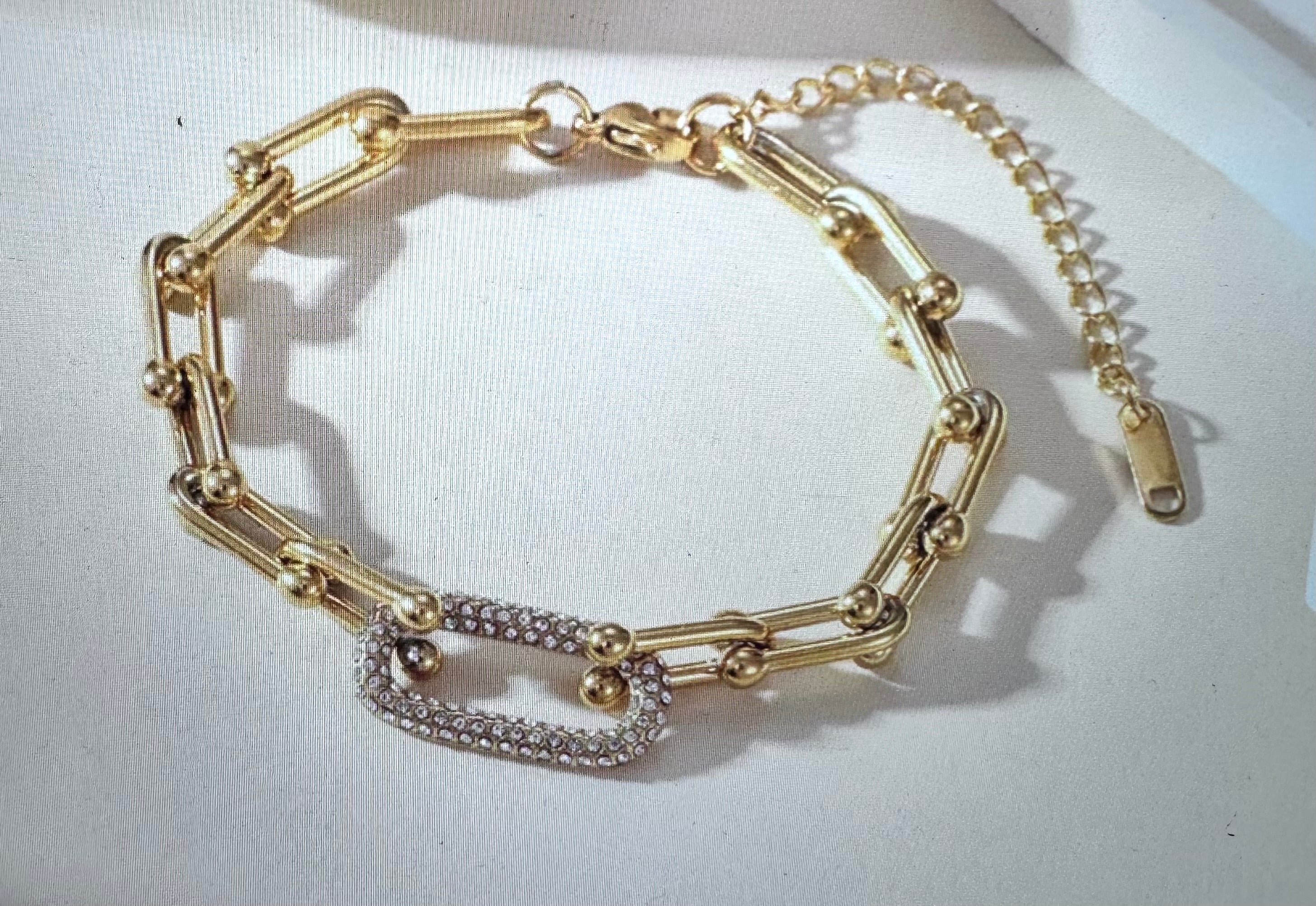 Gold U Link
