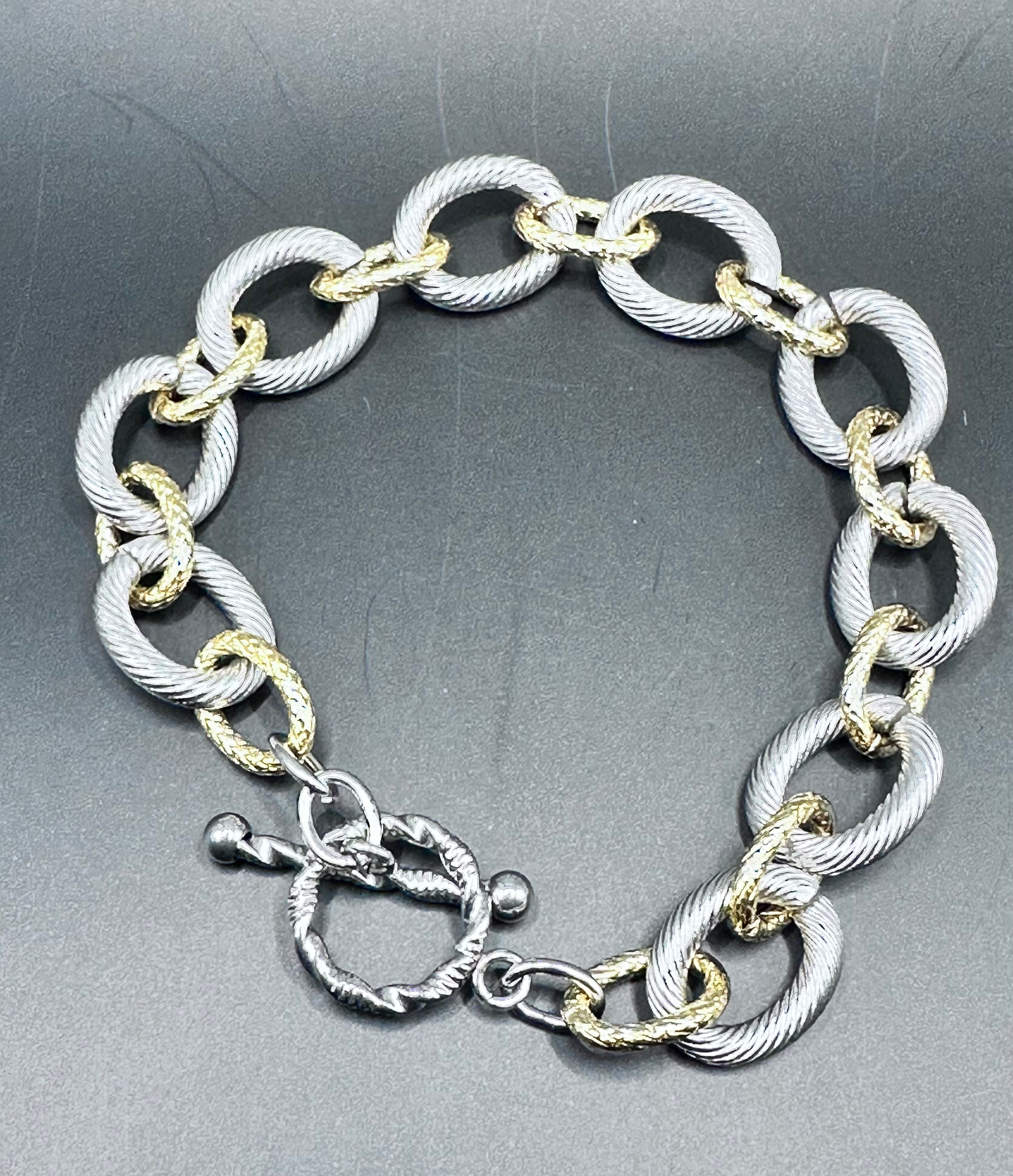 Golden Axis Small Link Bracelet